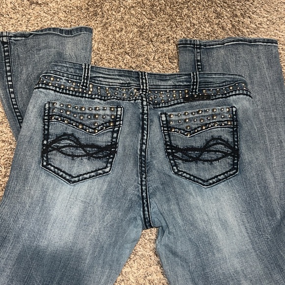 Cowgirl tuff jeans - Picture 2 of 3